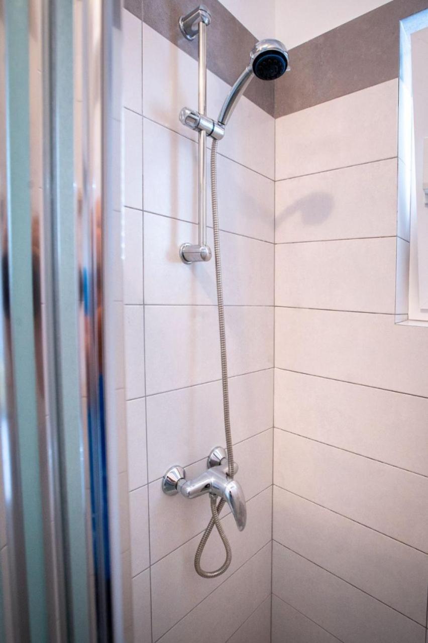 Apartments Marija Супетарска Драга Екстериор снимка