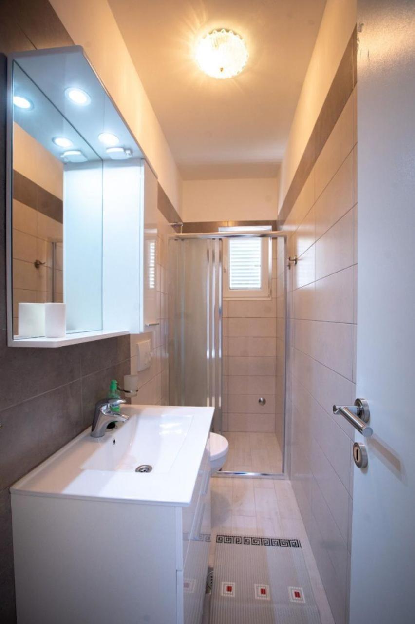 Apartments Marija Супетарска Драга Екстериор снимка
